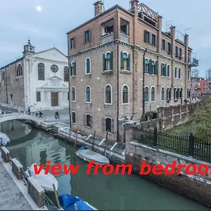 Susy Biennale - Canal View&garden Appartement
